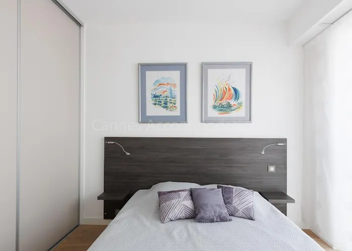 Sparkle アパート カンヌ