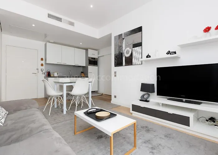 アパート Sparkle カンヌ